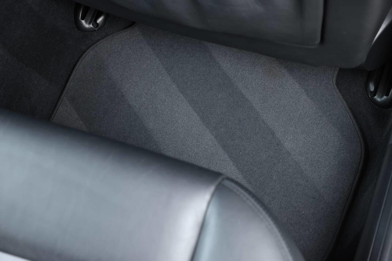 Used 2003 BMW M5 image 76