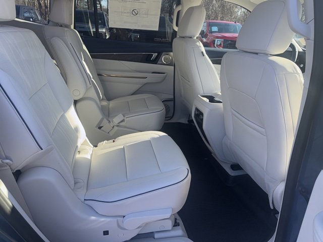 New 2026 Buick Enclave Avenir w/ Super Cruise Package image 11