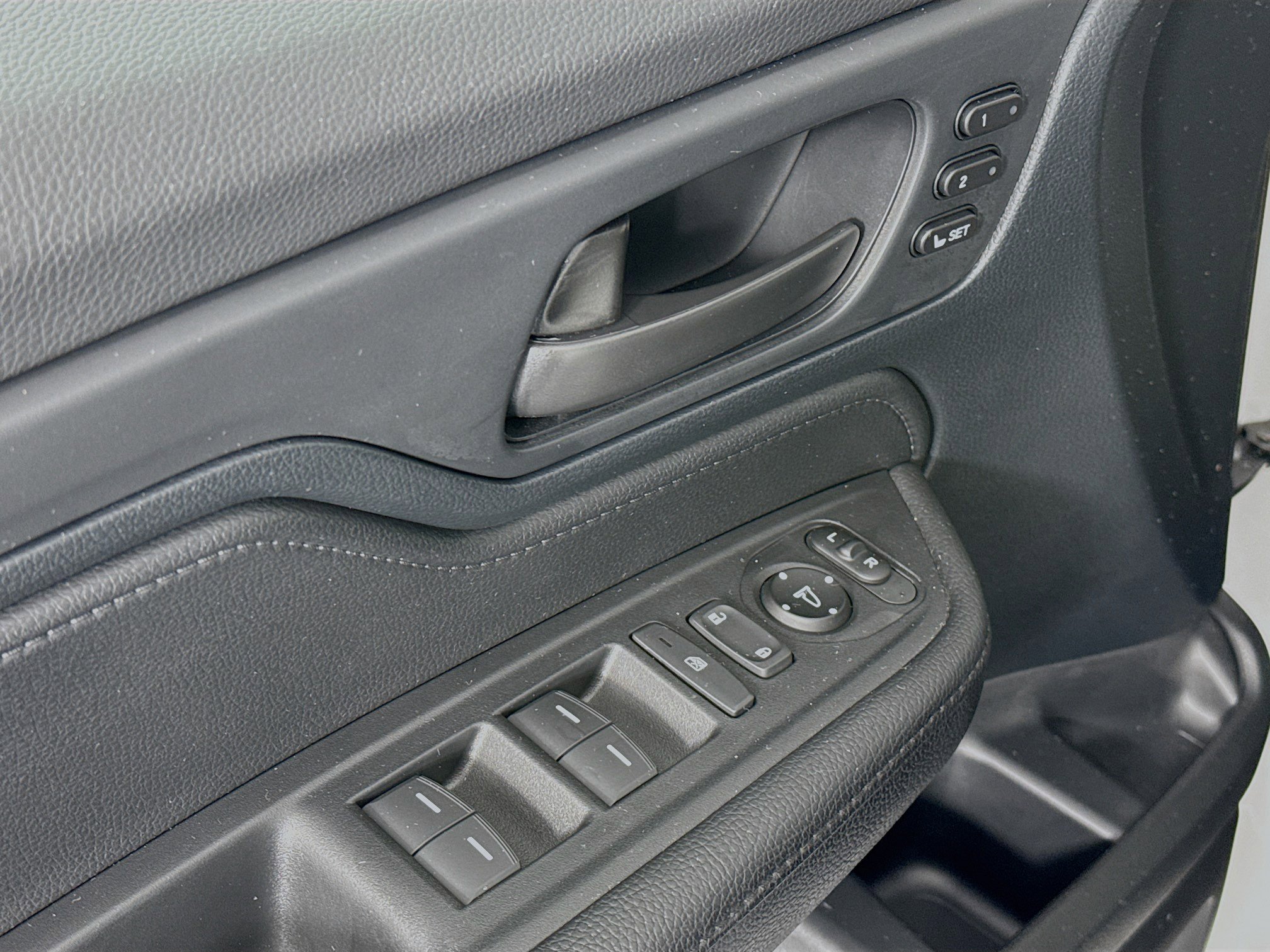 Certified 2023 Honda Odyssey EX-L image 17