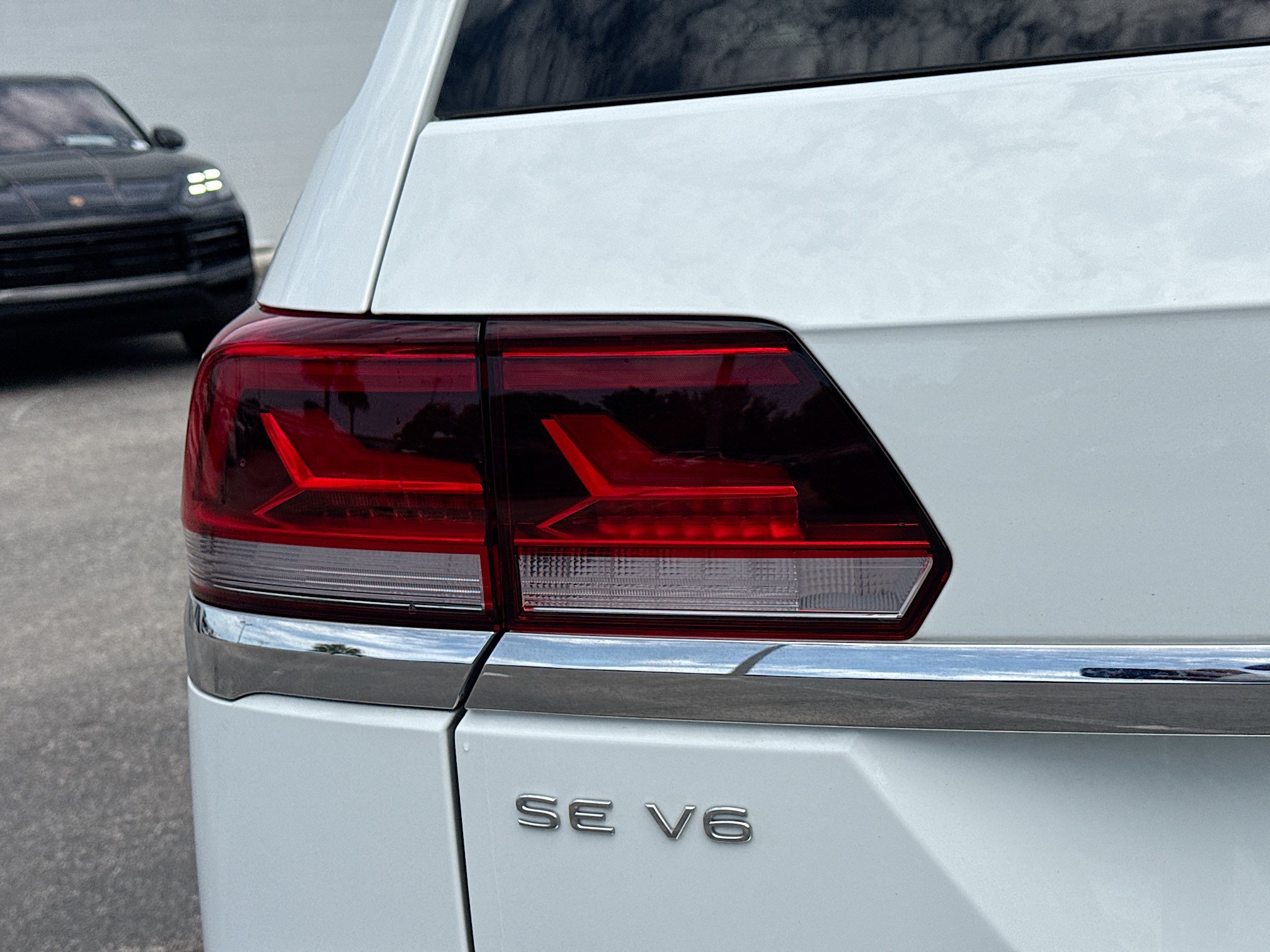 Used 2023 Volkswagen Atlas SE w/ Panoramic Sunroof Package FWD image 10
