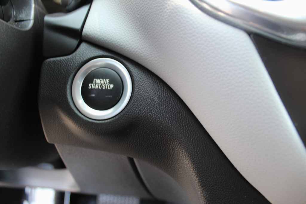 Used 2024 Chevrolet Equinox LS w/ LS Convenience Package FWD image 17