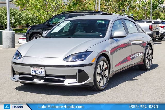 Used 2024 Hyundai Ioniq 6 SE RWD image 4