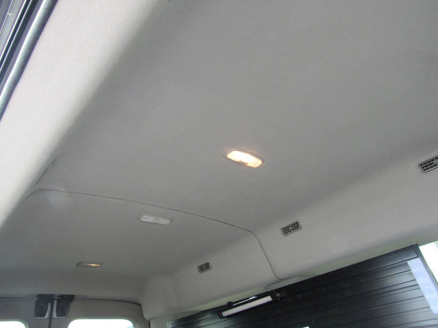 Used 2018 Ford Transit 150 XLT image 22