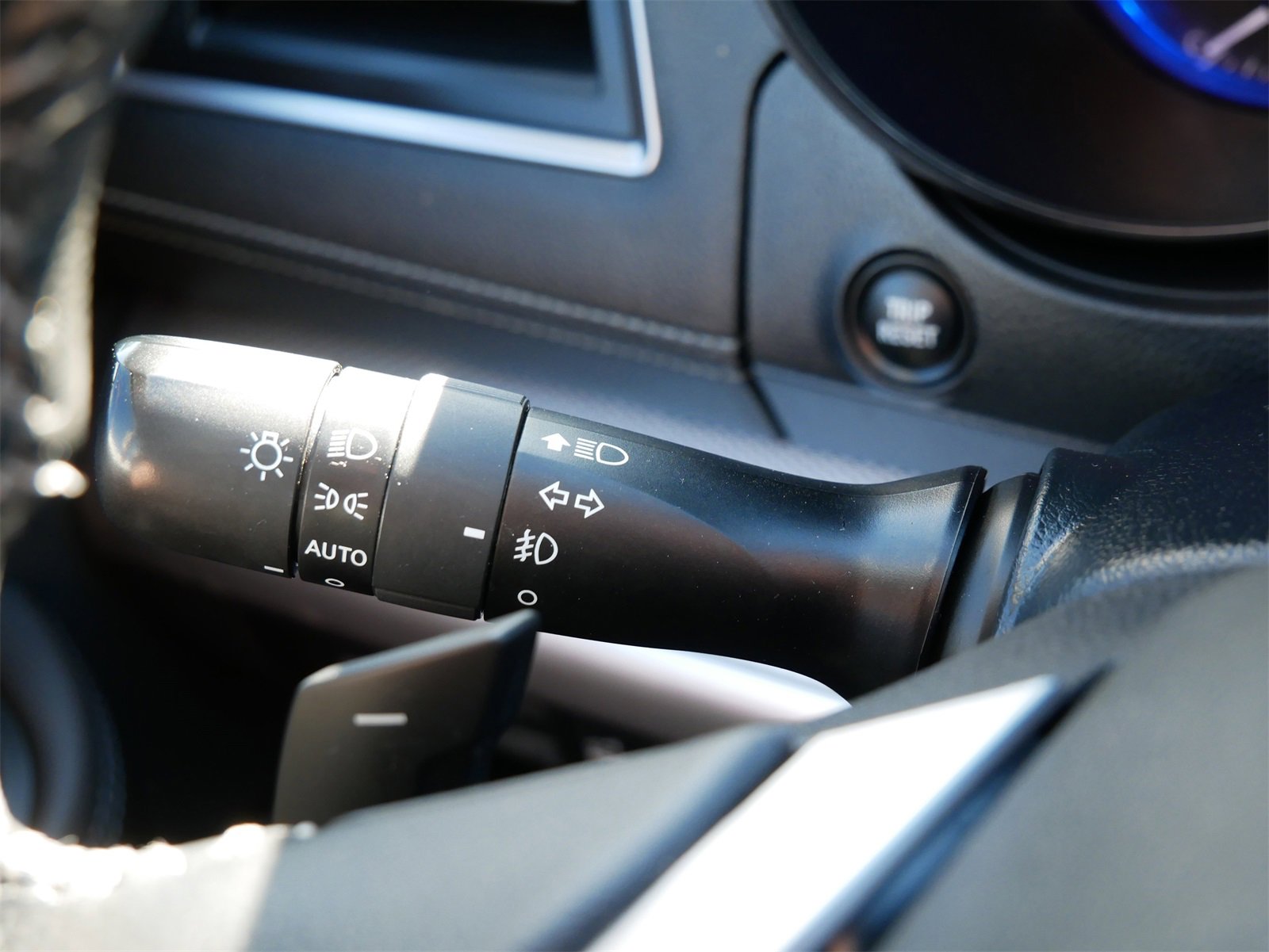 Used 2019 Subaru Outback 2.5i Premium image 24