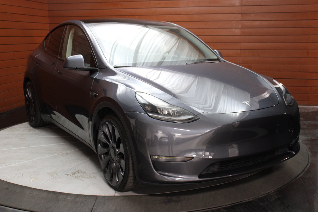 Used 2023 Tesla Model Y Performance AWD/4WD image 36