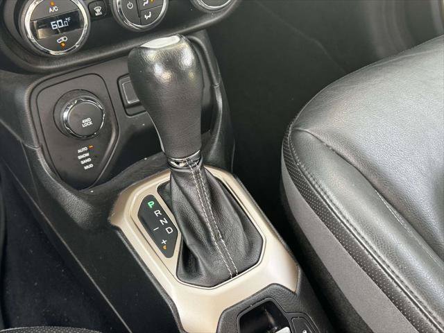 Used 2016 Jeep Renegade Limited AWD/4WD image 24
