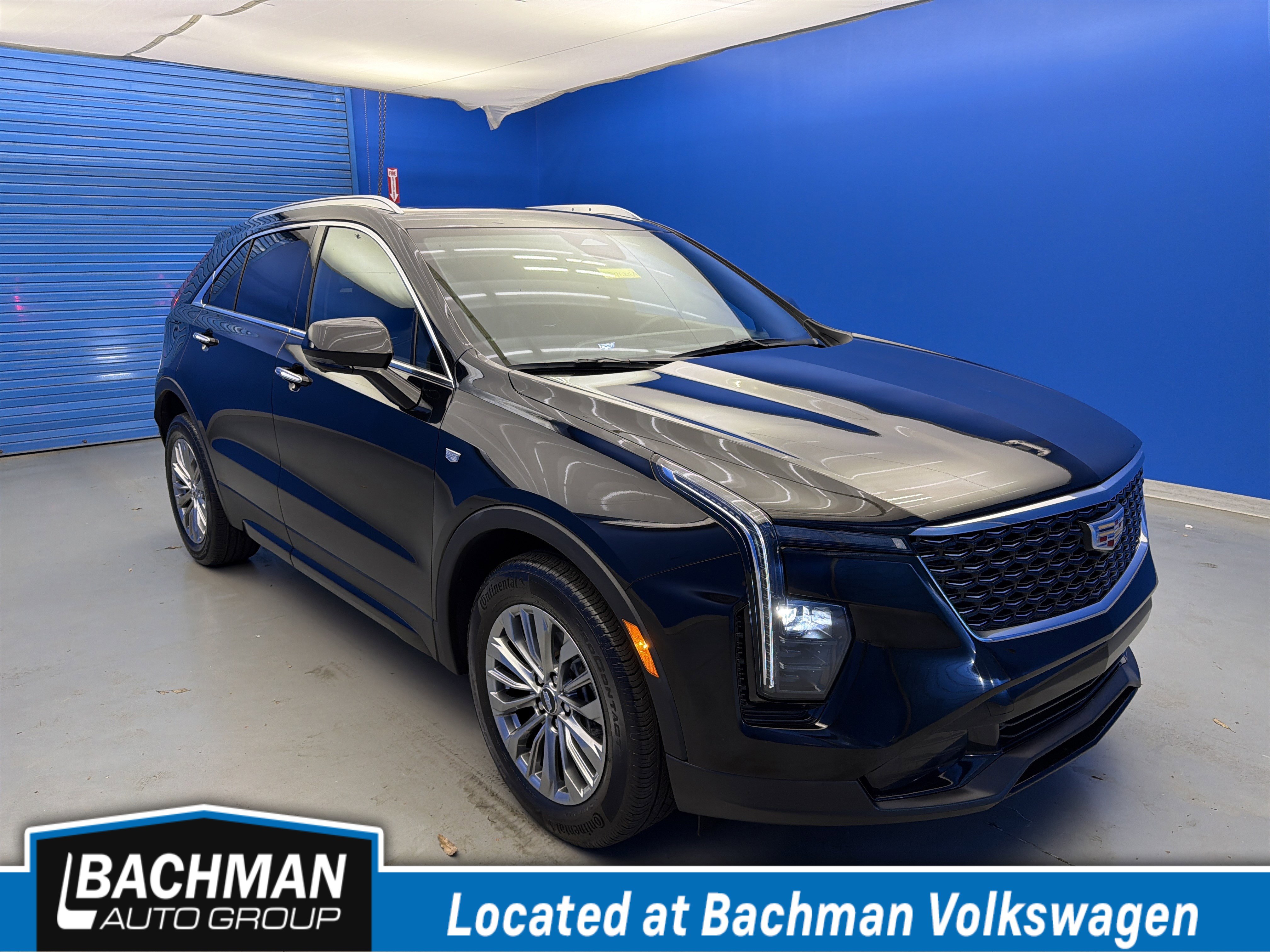 Used 2025 Cadillac XT4 Premium Luxury w/ Cold Weather Package AWD/4WD image 1