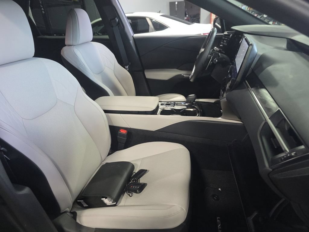 Used 2025 Lexus RX 350h AWD/4WD image 11