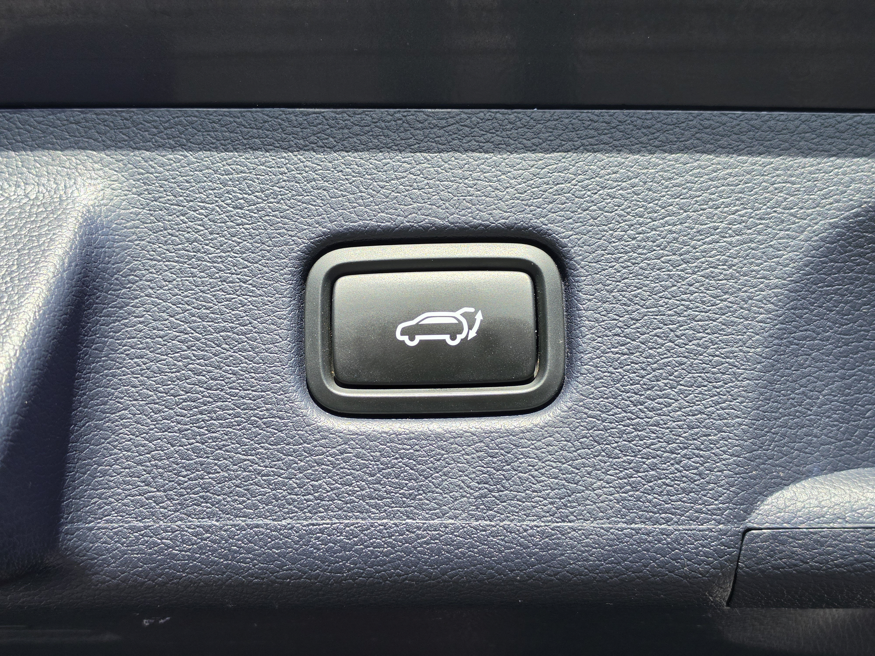 Used 2024 Hyundai Palisade Limited AWD/4WD image 16