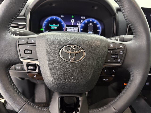Used 2026 Toyota Camry XSE w/ Premium Package FWD image 10