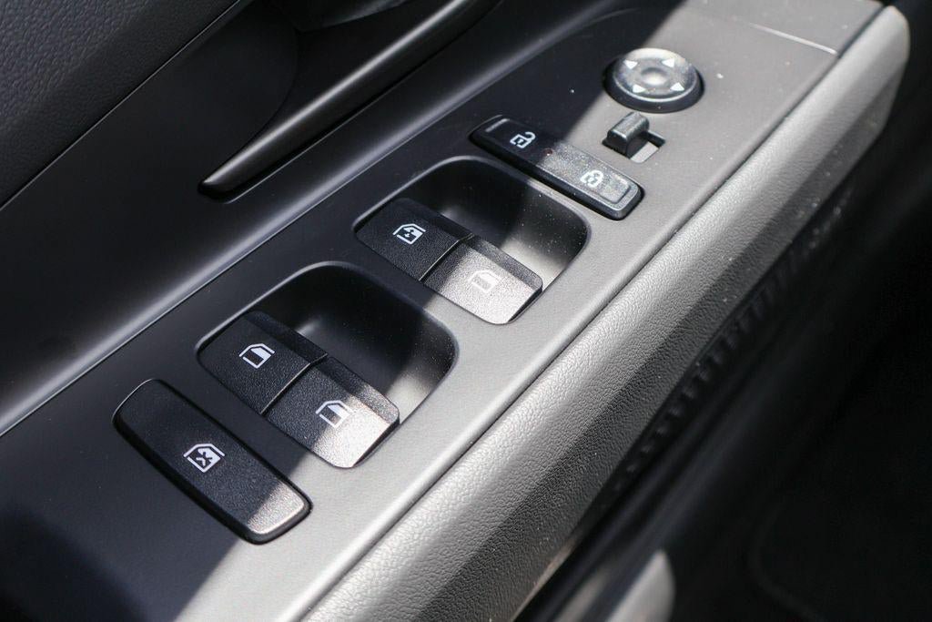 New 2026 Hyundai Elantra Sport FWD image 18