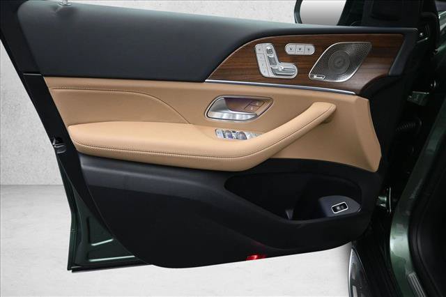 New 2026 Mercedes-Benz GLS 450 4MATIC image 19