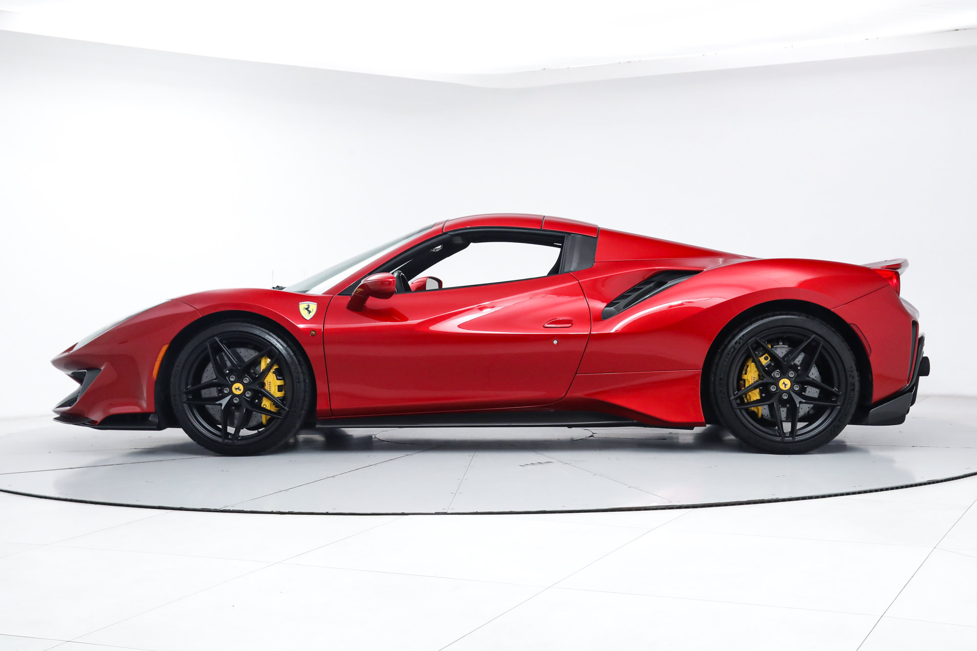Certified 2020 Ferrari 488 Pista Spider RWD image 7