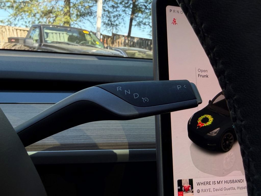 Used 2023 Tesla Model Y Long Range AWD/4WD image 25