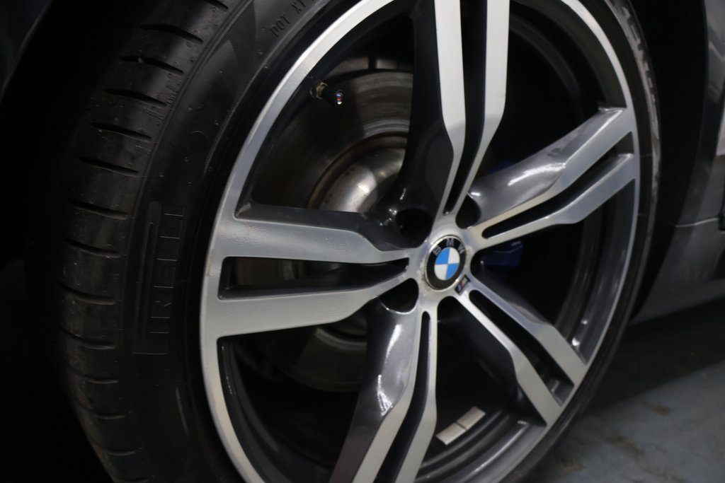 Used 2017 BMW 750i image 30