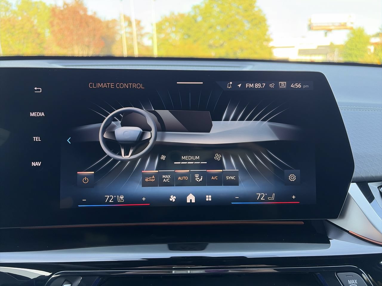 New 2027 BMW X2 xDrive28i w/ M Sport Package AWD/4WD image 26