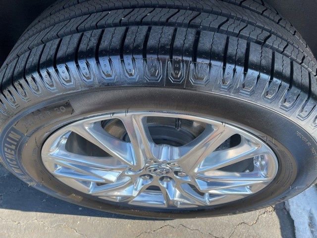 Used 2023 Buick Enclave Essence w/ Experience Buick Package image 28