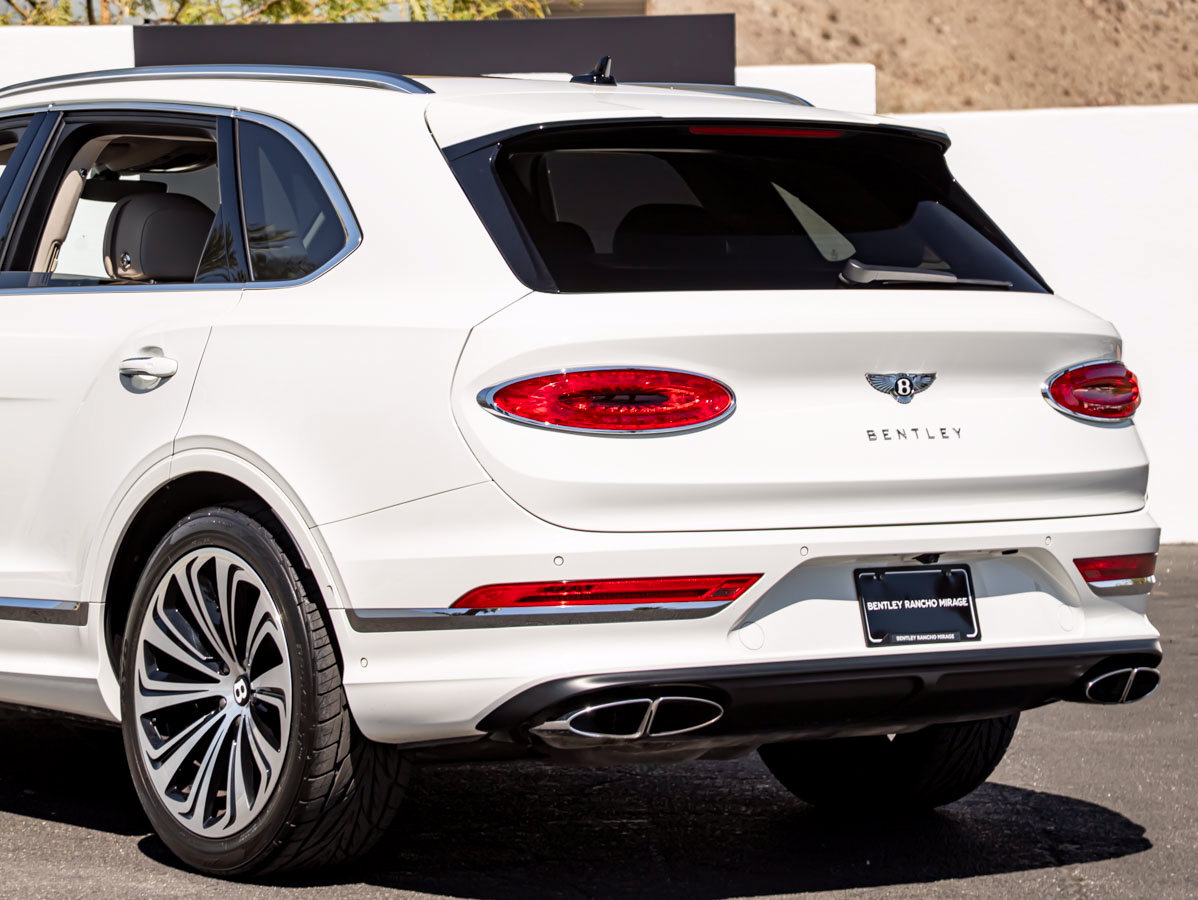 Certified 2024 Bentley Bentayga AWD/4WD image 14
