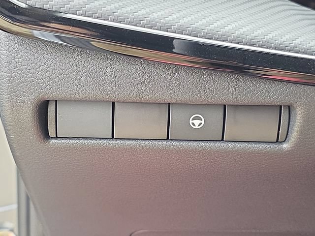 New 2026 Nissan Kicks SR w/ Cold Weather Package AWD/4WD image 31