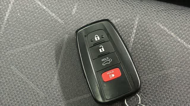 Used 2025 Toyota RAV4 XLE w/ Convenience Package AWD/4WD image 37