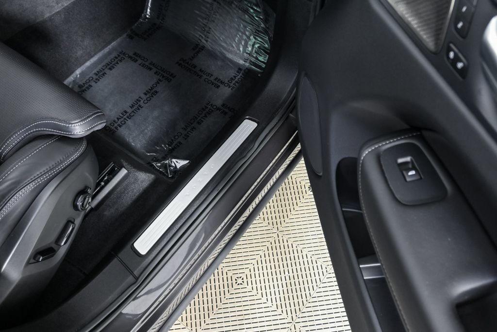 Certified 2023 Volvo XC60 B5 Ultimate w/ Protection Package Premier FWD image 28