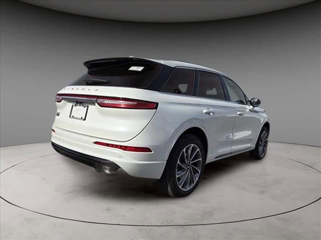 New 2026 Lincoln Corsair Grand Touring w/ Rear Removable Package Tray AWD/4WD image 19