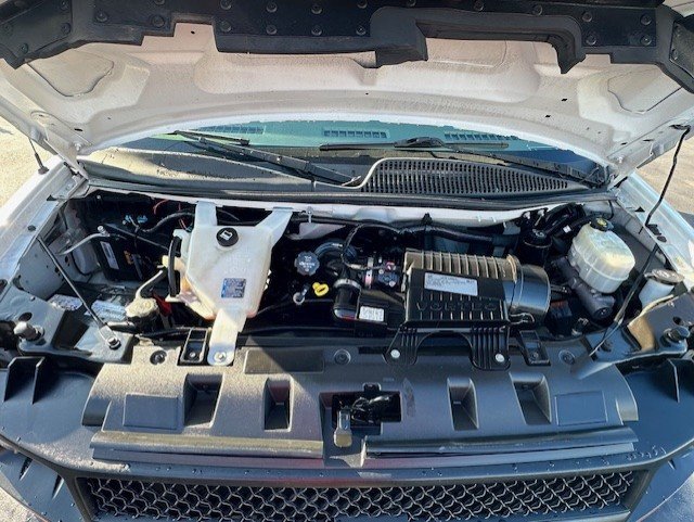 Used 2017 Chevrolet Express 2500 RWD image 24