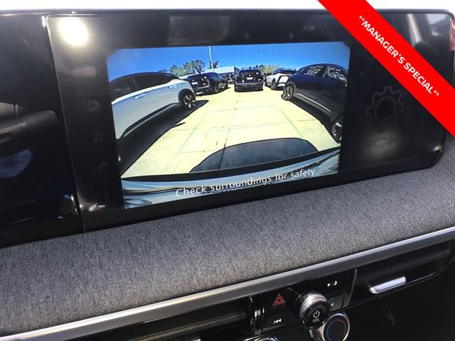 New 2025 Nissan Kicks SV w/ Illumination Package AWD/4WD image 17
