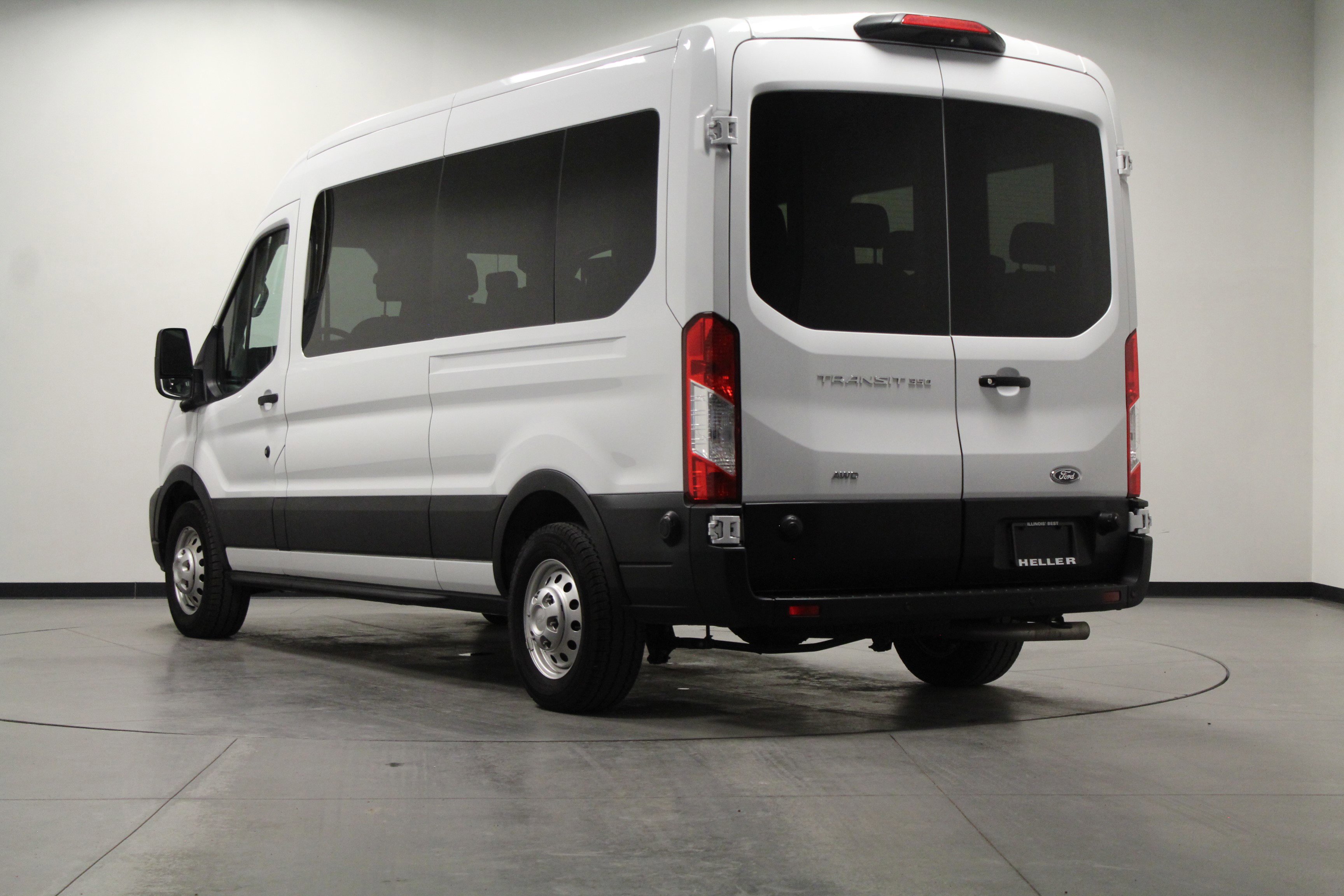 Used 2024 Ford Transit 350 XL image 6
