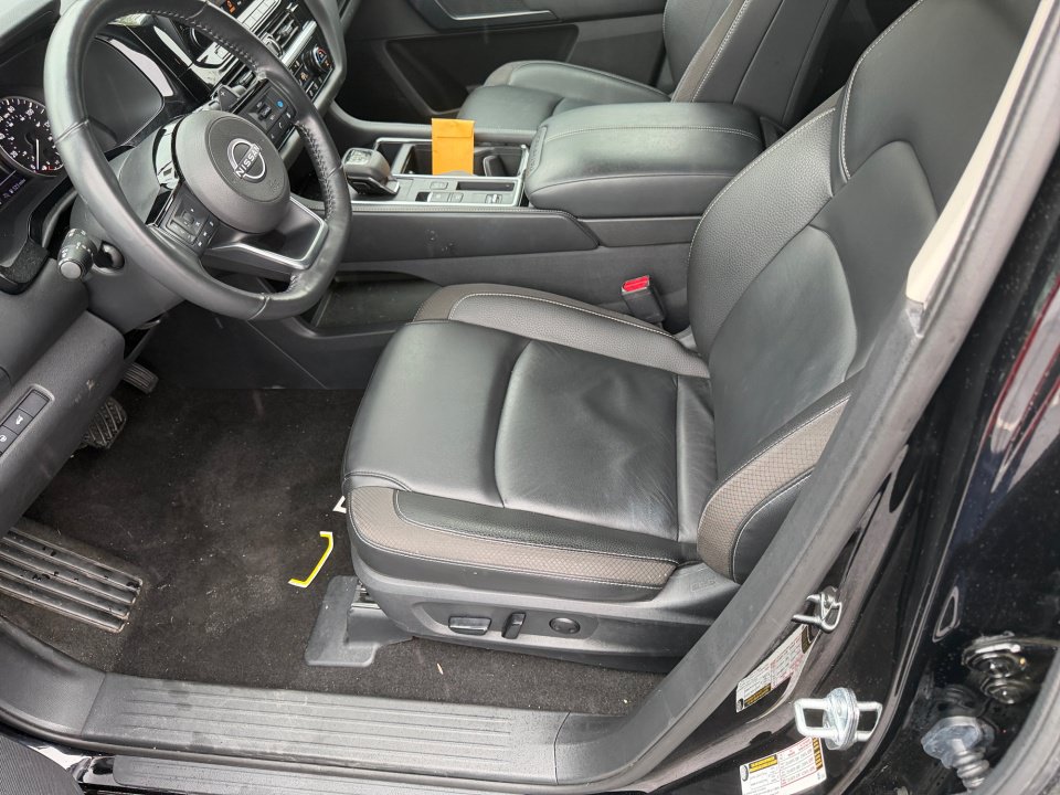 Used 2025 Nissan Pathfinder SL w/ Cargo Package FWD image 30