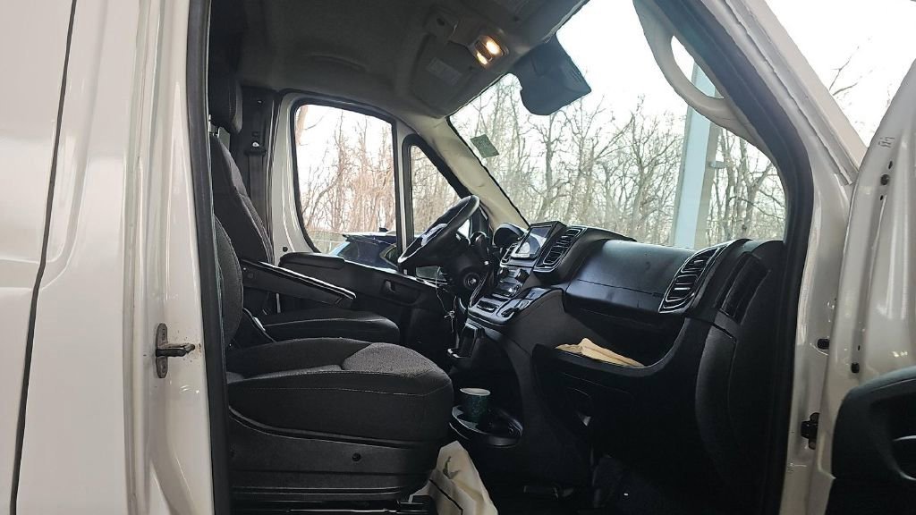 Used 2023 RAM ProMaster 2500 w/ Driver Convenience Group (A) image 2