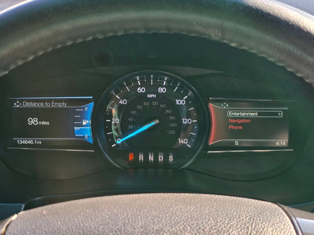 Used 2018 Ford Explorer XLT w/ XLT Appearance Package AWD/4WD image 8