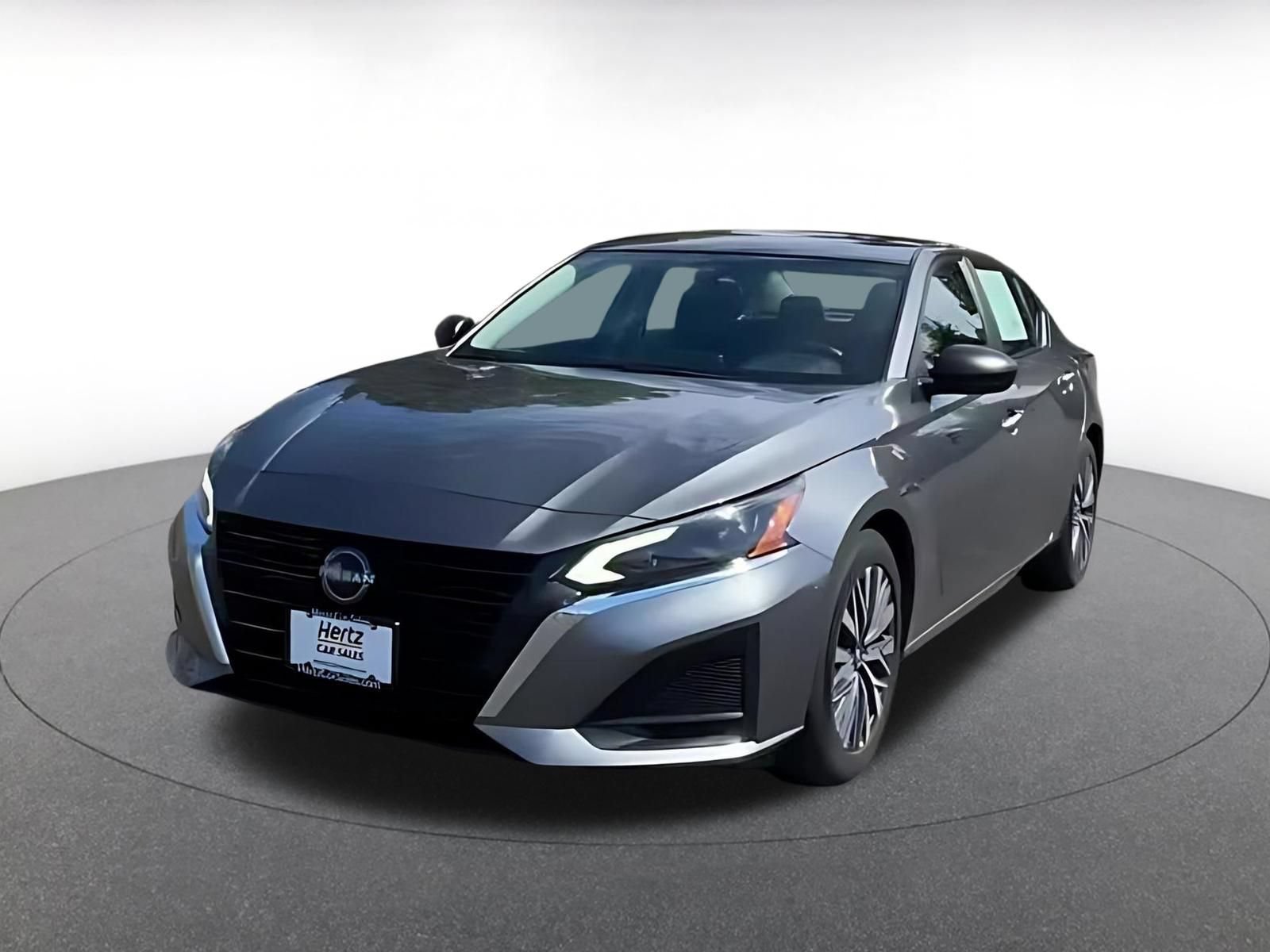 Used 2025 Nissan Altima 2.5 SV FWD image 5
