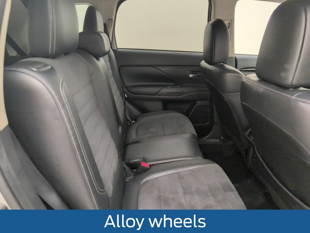 Used 2019 Mitsubishi Outlander SE FWD image 15