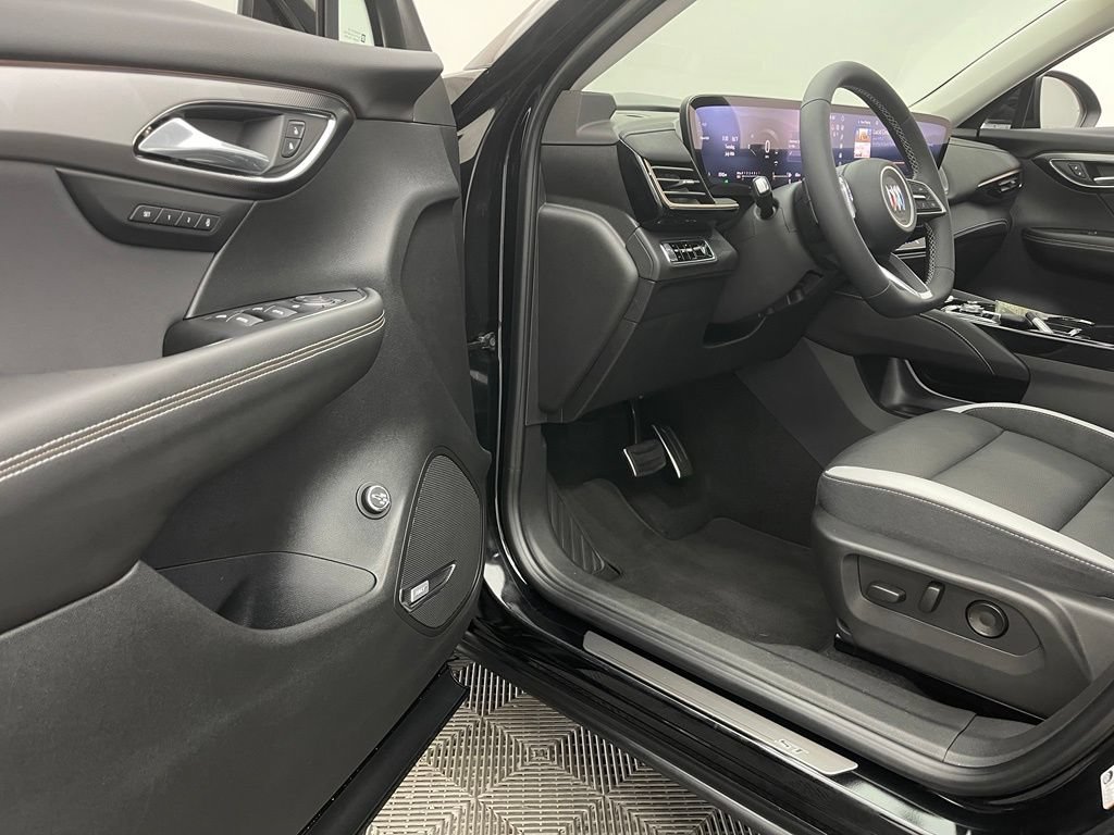Used 2025 Buick Envision Sport Touring AWD/4WD image 15