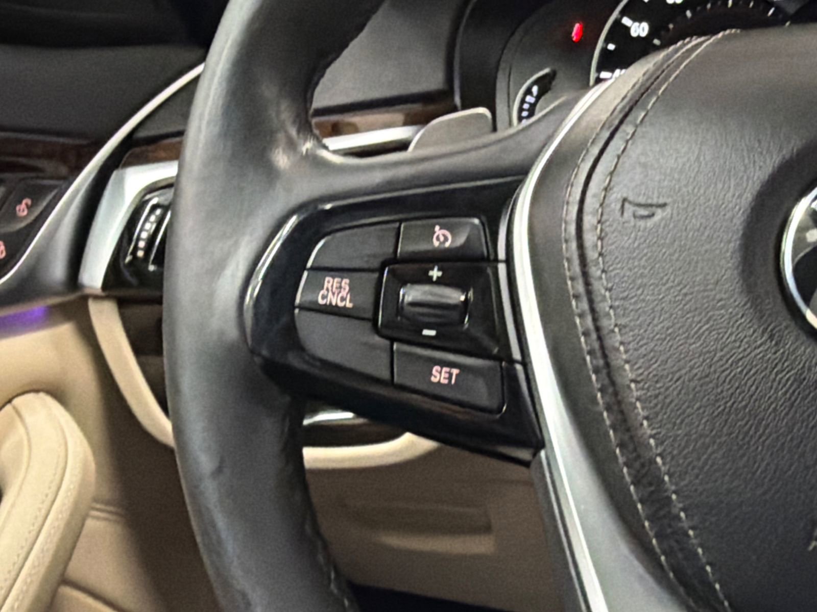 Used 2018 BMW 530i xDrive image 20