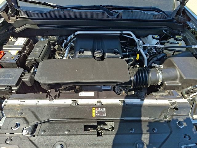 Used 2024 Chevrolet Colorado Trail Boss w/ Technology Package AWD/4WD image 32