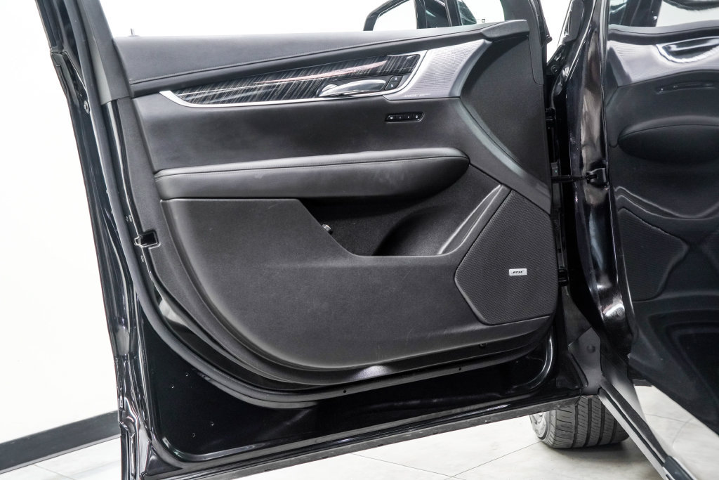 Used 2023 Cadillac XT6 Premium Luxury w/ Technology Package FWD image 44