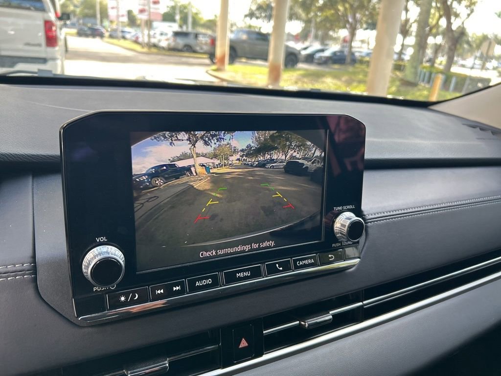 Used 2024 Mitsubishi Outlander ES image 10