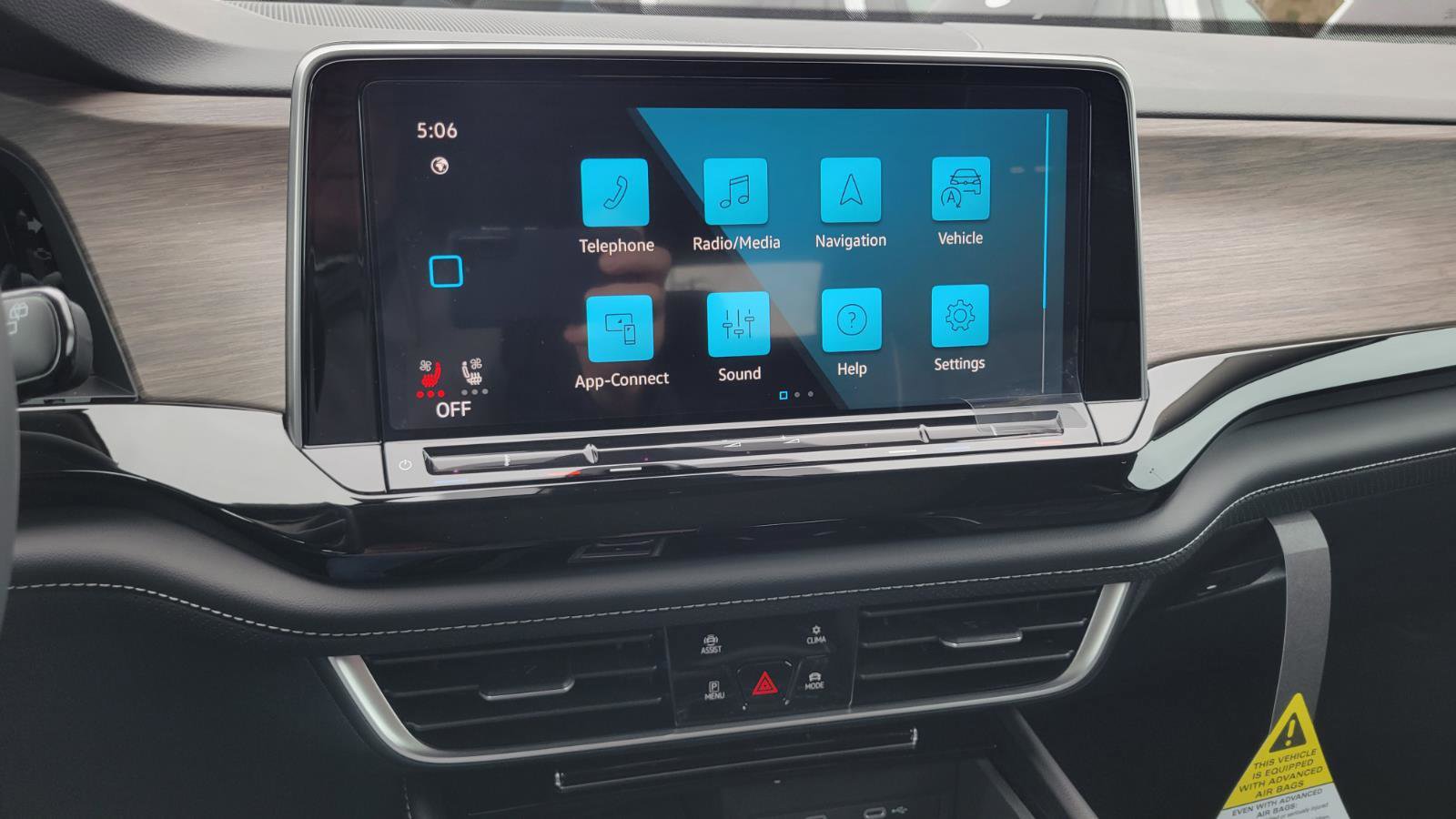 New 2026 Volkswagen Atlas SEL Premium R-Line image 32