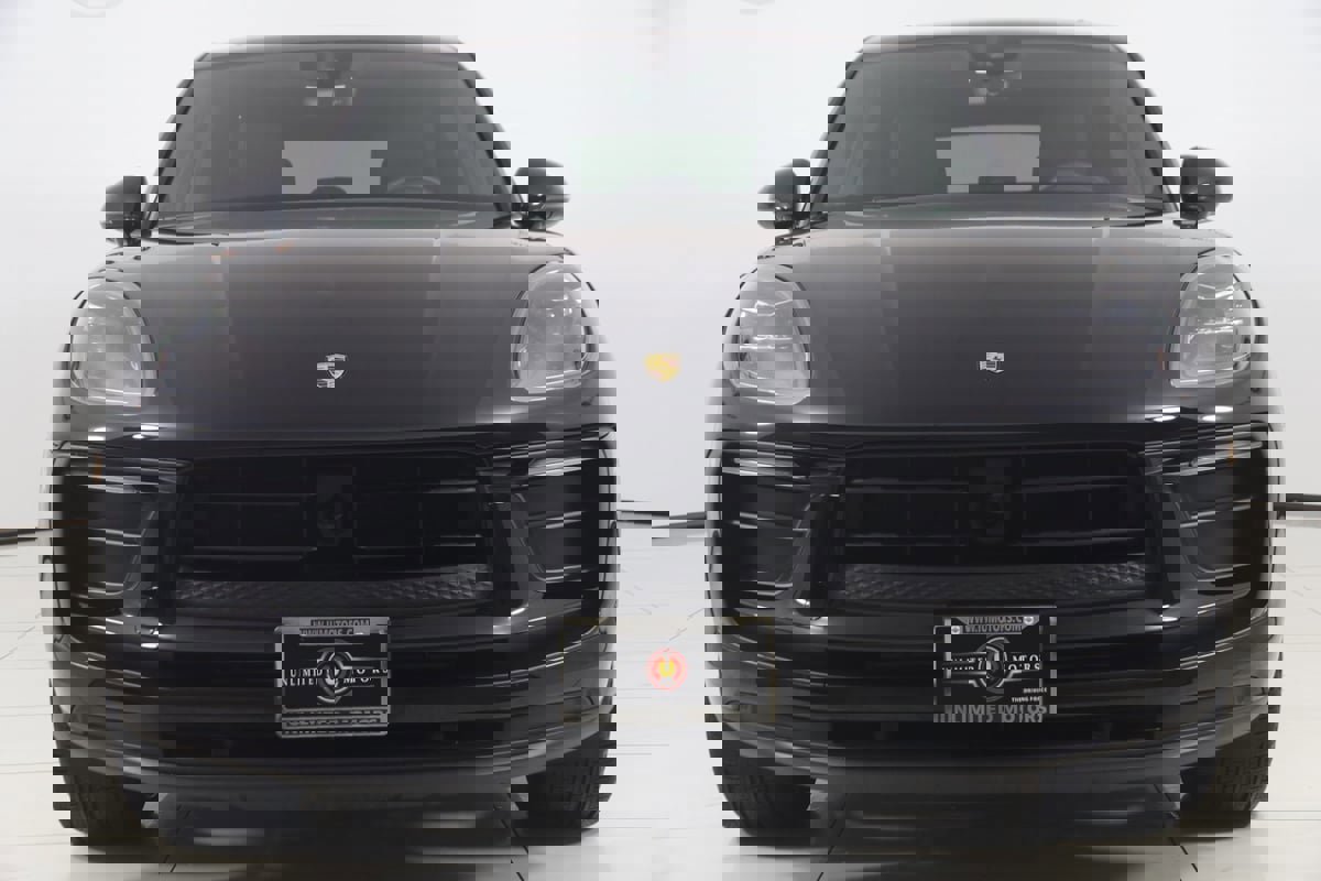Used 2025 Porsche Macan image 61