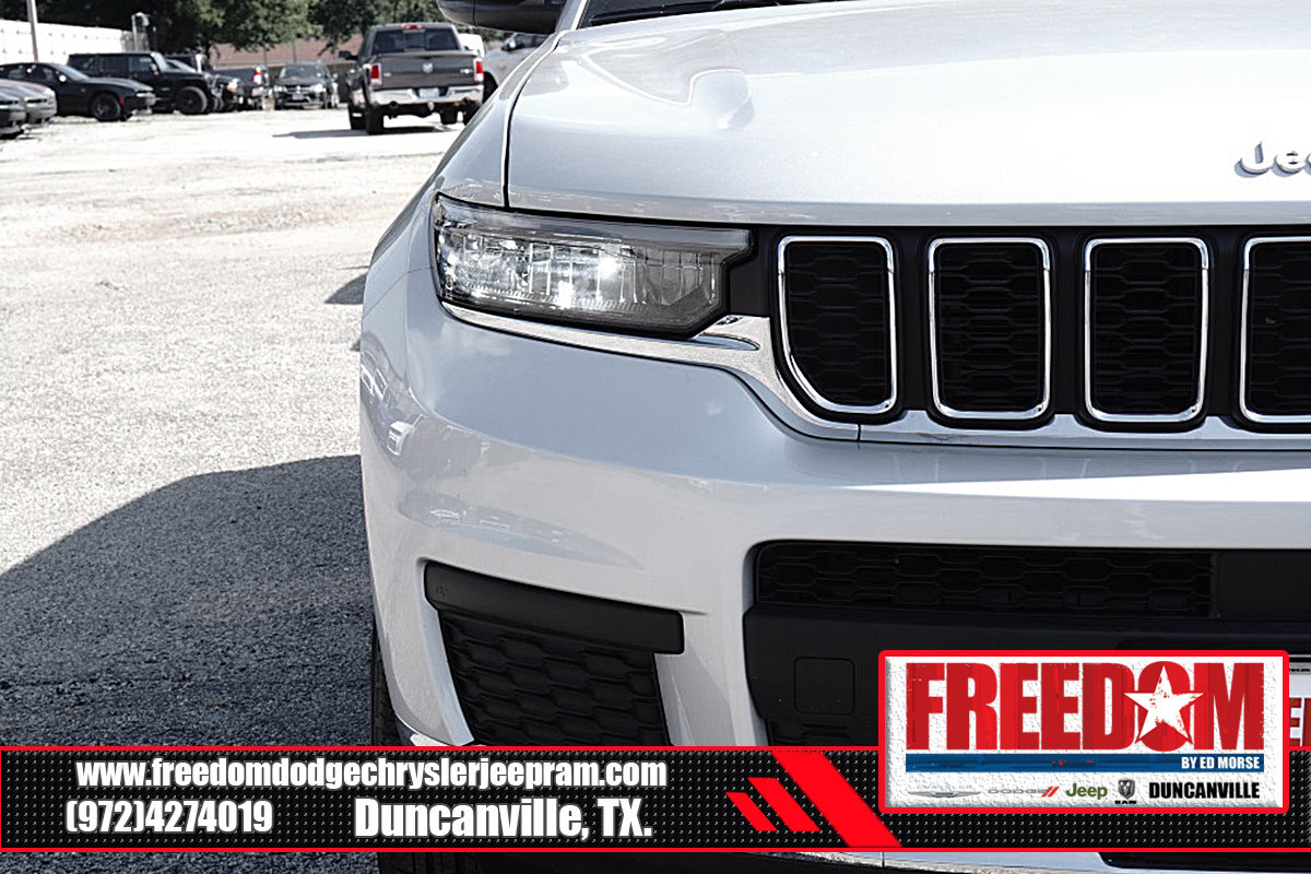 New 2025 Jeep Grand Cherokee L Laredo RWD image 45
