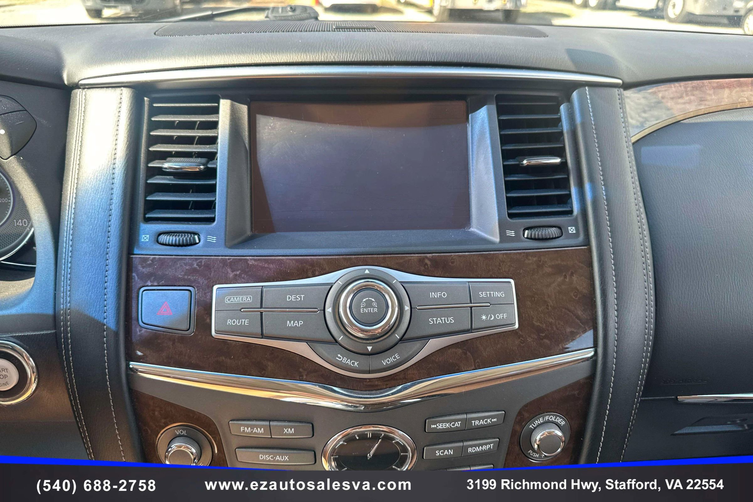 Used 2016 INFINITI QX80 4WD w/ Signature Edition Package image 29