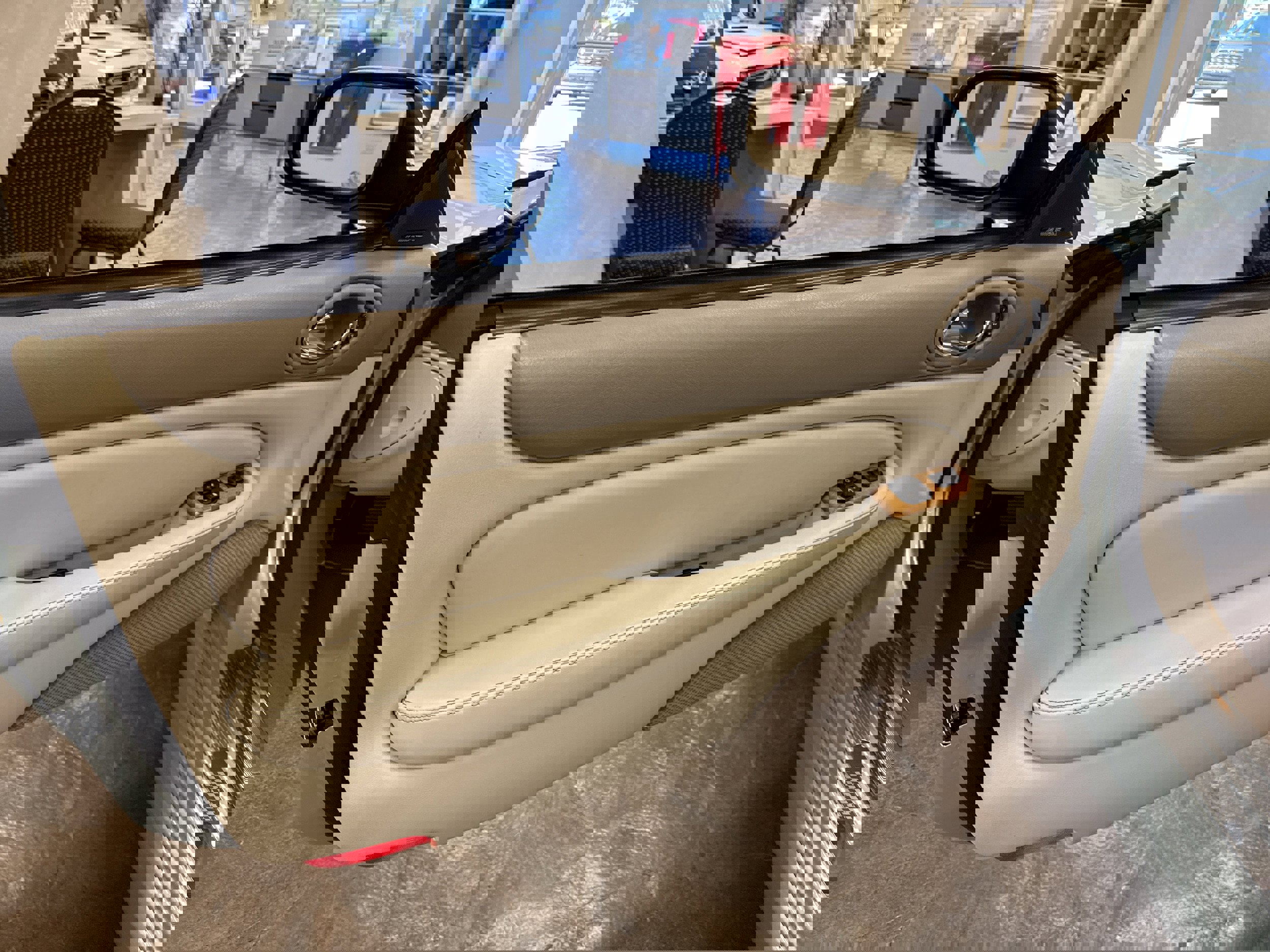 Used 2006 Jaguar XK8 Convertible image 22