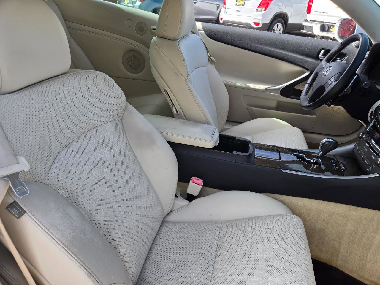 Used 2010 Lexus IS 250C RWD image 31