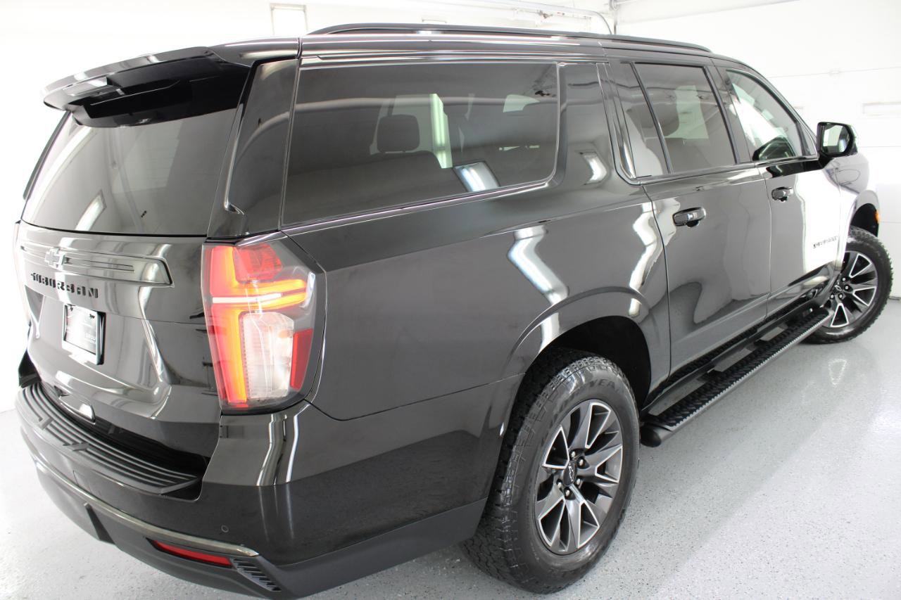 Used 2021 Chevrolet Suburban Z71 w/ Z71 Signature Package AWD/4WD image 30