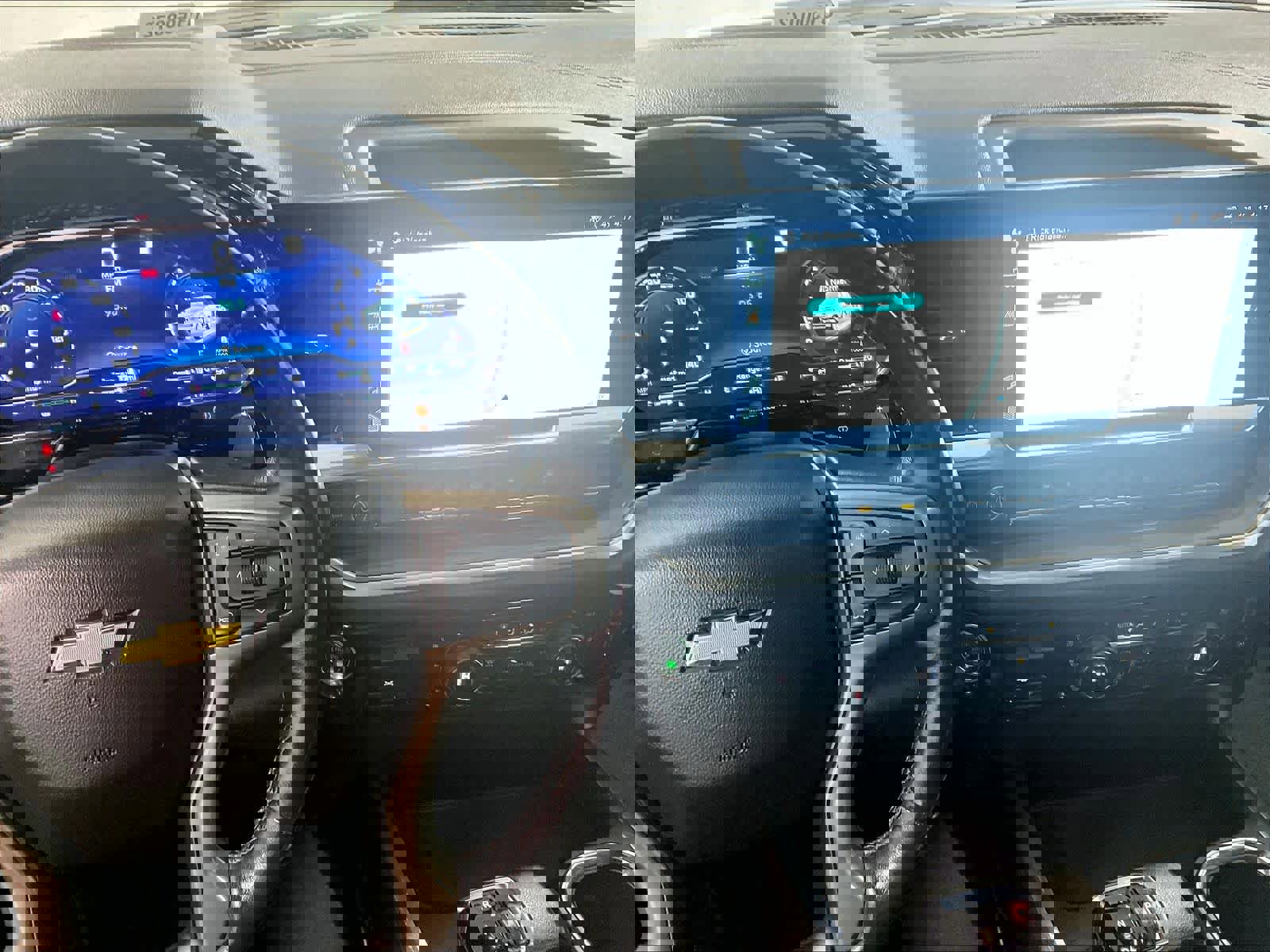 Used 2022 Chevrolet Silverado 1500 High Country w/ High Country Premium Package image 18