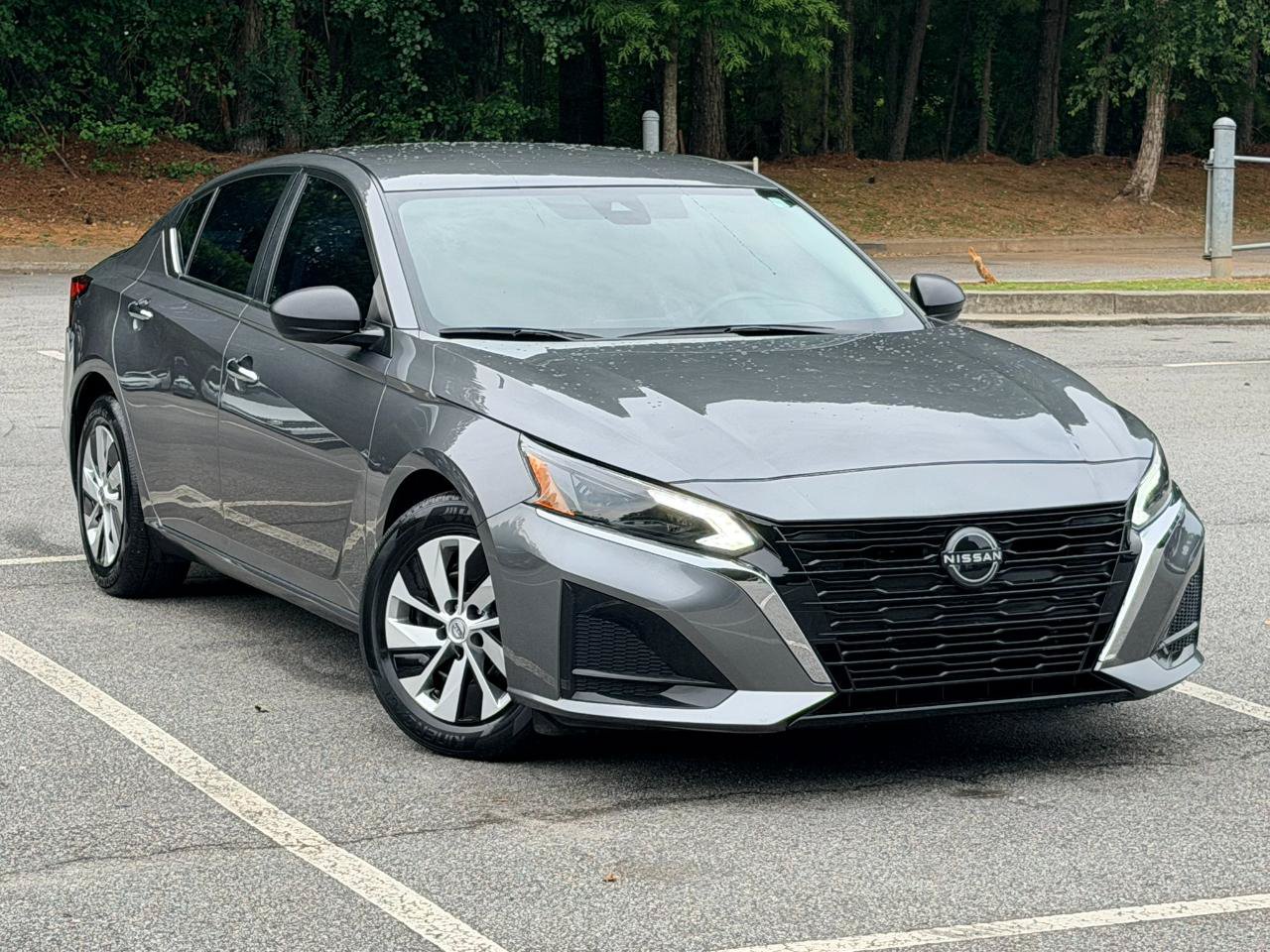 Used 2024 Nissan Altima 2.5 S FWD image 4