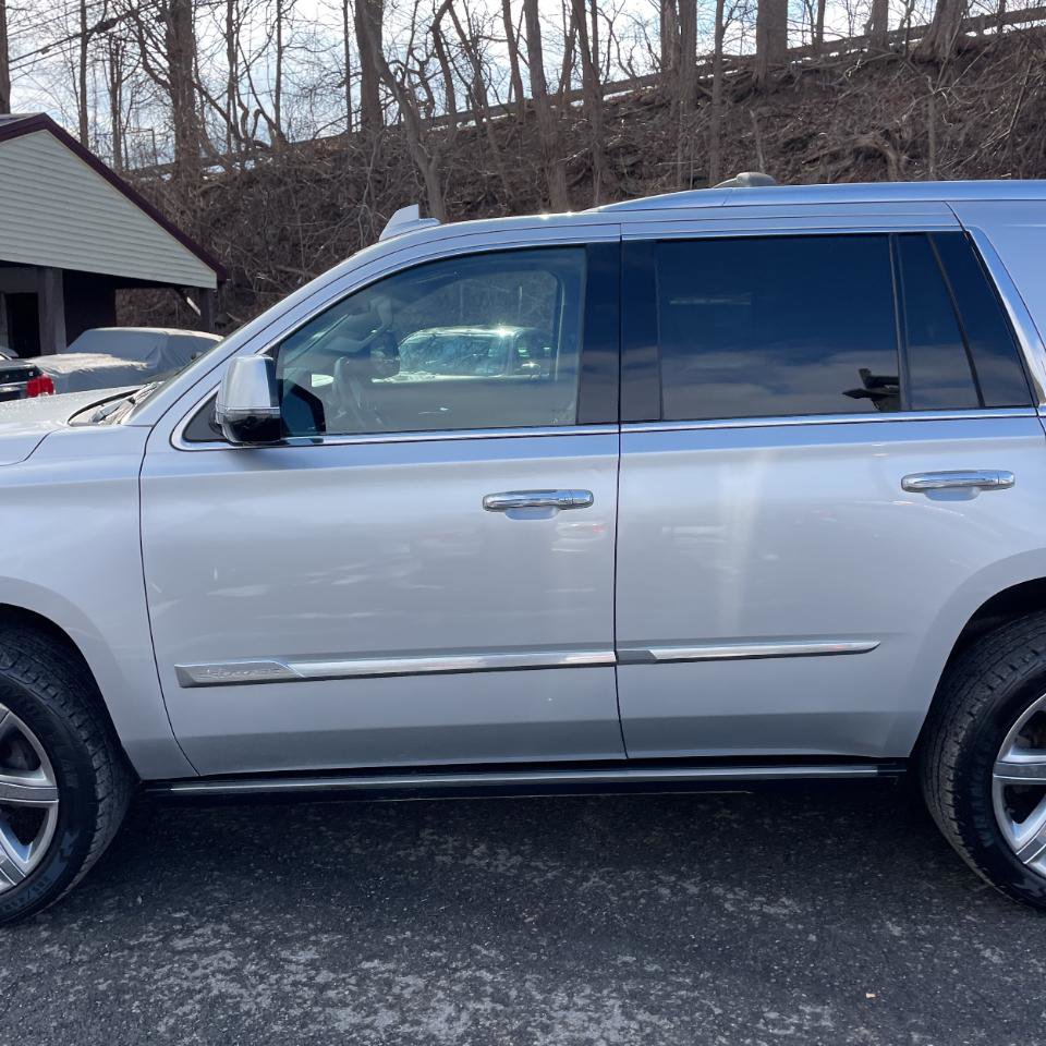 Used 2019 Cadillac Escalade Premium Luxury image 11