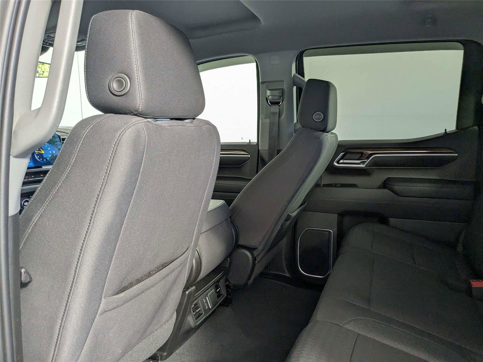 Used 2022 Chevrolet Silverado 1500 RST AWD/4WD image 34